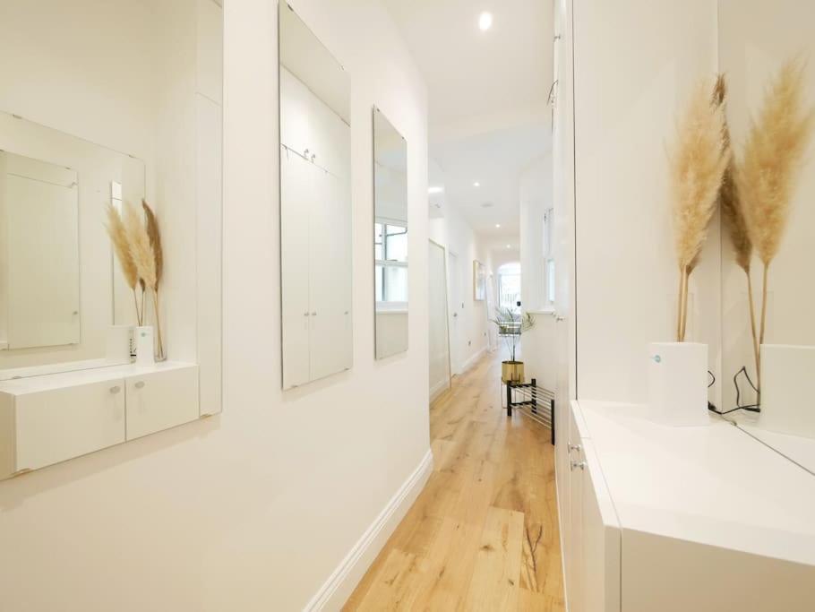 Newly Refurbished 2 Bed Apartment In Paddington Londýn Exteriér fotografie
