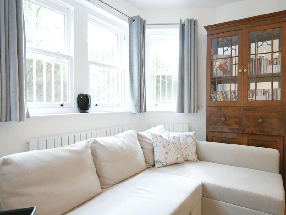 Newly Refurbished 2 Bed Apartment In Paddington Londýn Exteriér fotografie