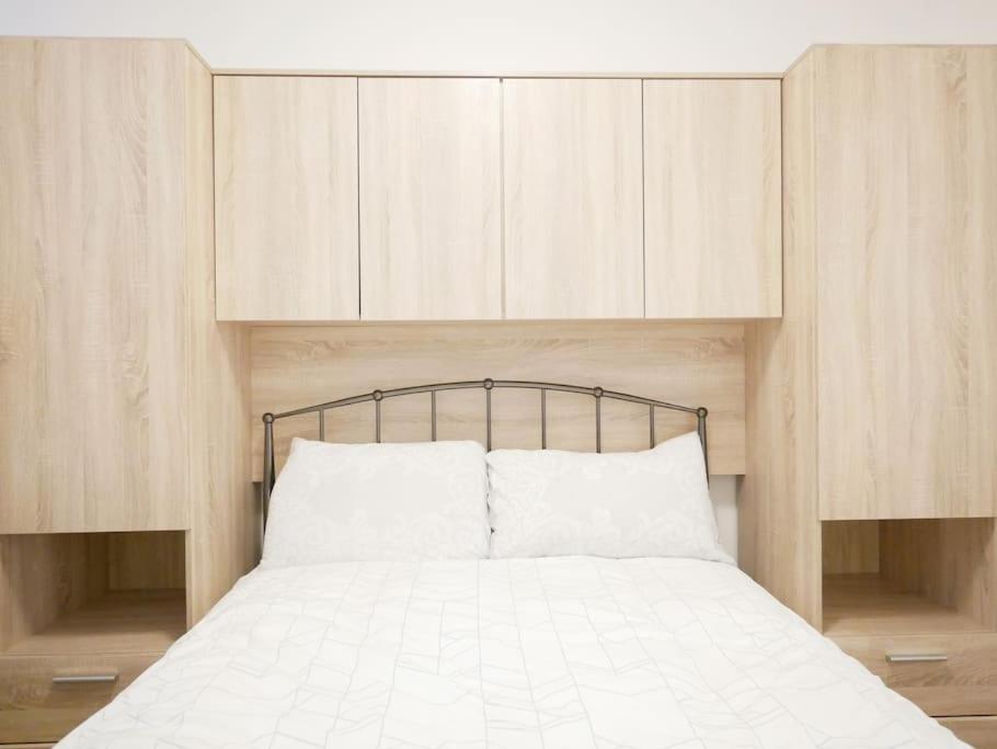 Newly Refurbished 2 Bed Apartment In Paddington Londýn Exteriér fotografie